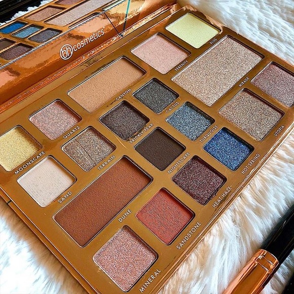 desert oasis eyeshadow palette